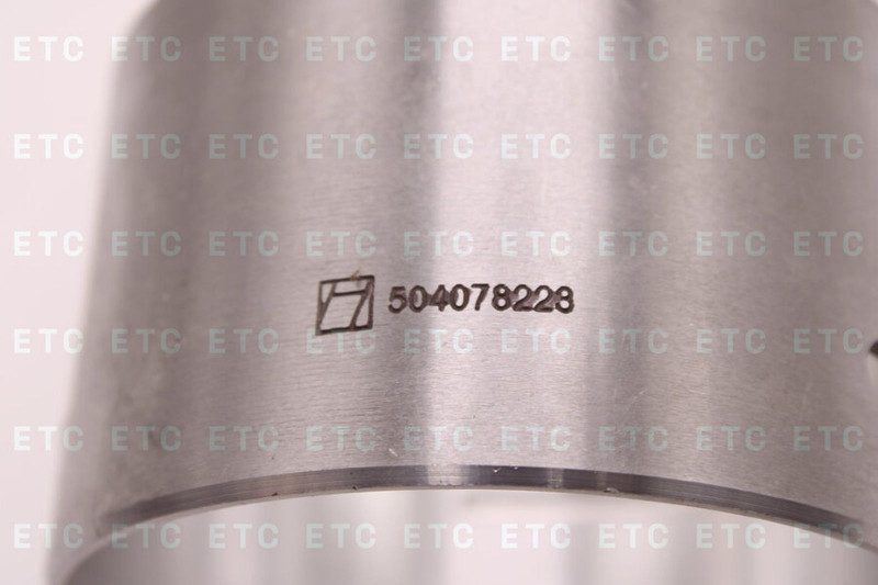 504078223 Втулка распредвала — 1